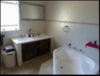 Bathroom 3+ of property in Randhart