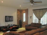 Lounges - 58 square meters of property in Randhart