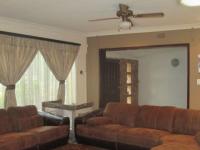 Lounges - 58 square meters of property in Randhart