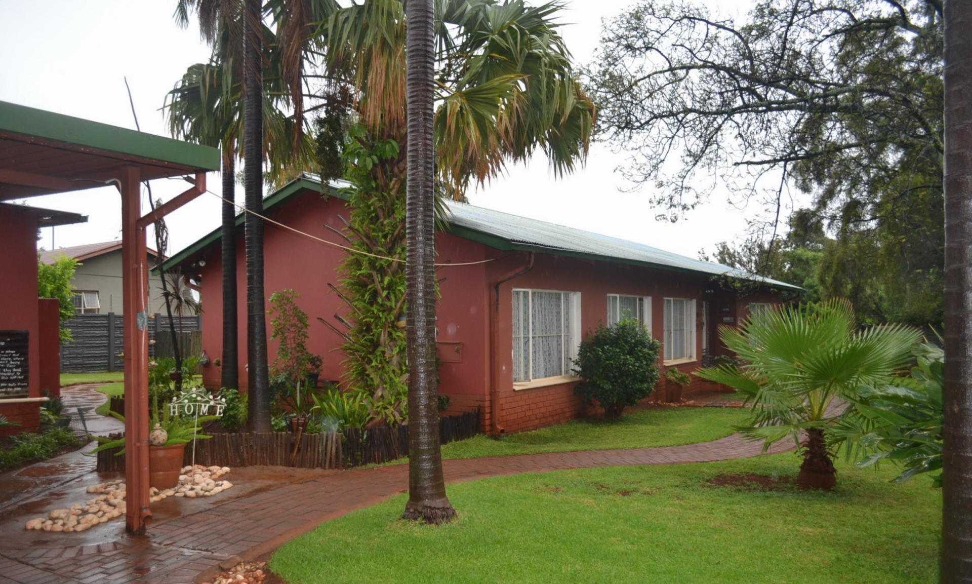 Front View of property in The Orchards