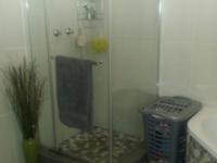 Main Bathroom - 9 square meters of property in Witfield