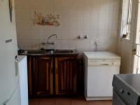 Scullery - 7 square meters of property in Farrarmere