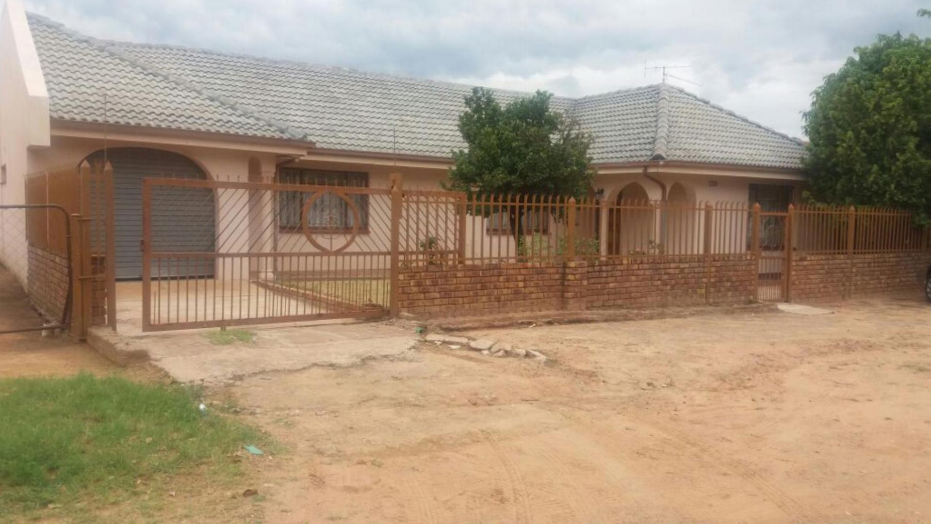Front View of property in Siyabuswa - B