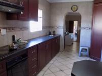 Kitchen - 37 square meters of property in Reyno Ridge