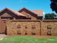 Front View of property in Vosloorus