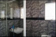 Main Bathroom - 4 square meters of property in Marburg