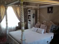 Bed Room 1 - 22 square meters of property in Melodie