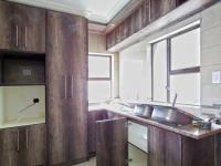 Kitchen - 16 square meters of property in Heron Hill Estate