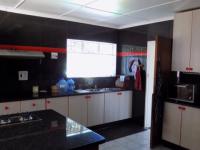 Kitchen - 64 square meters of property in Naauwpoort (NW)