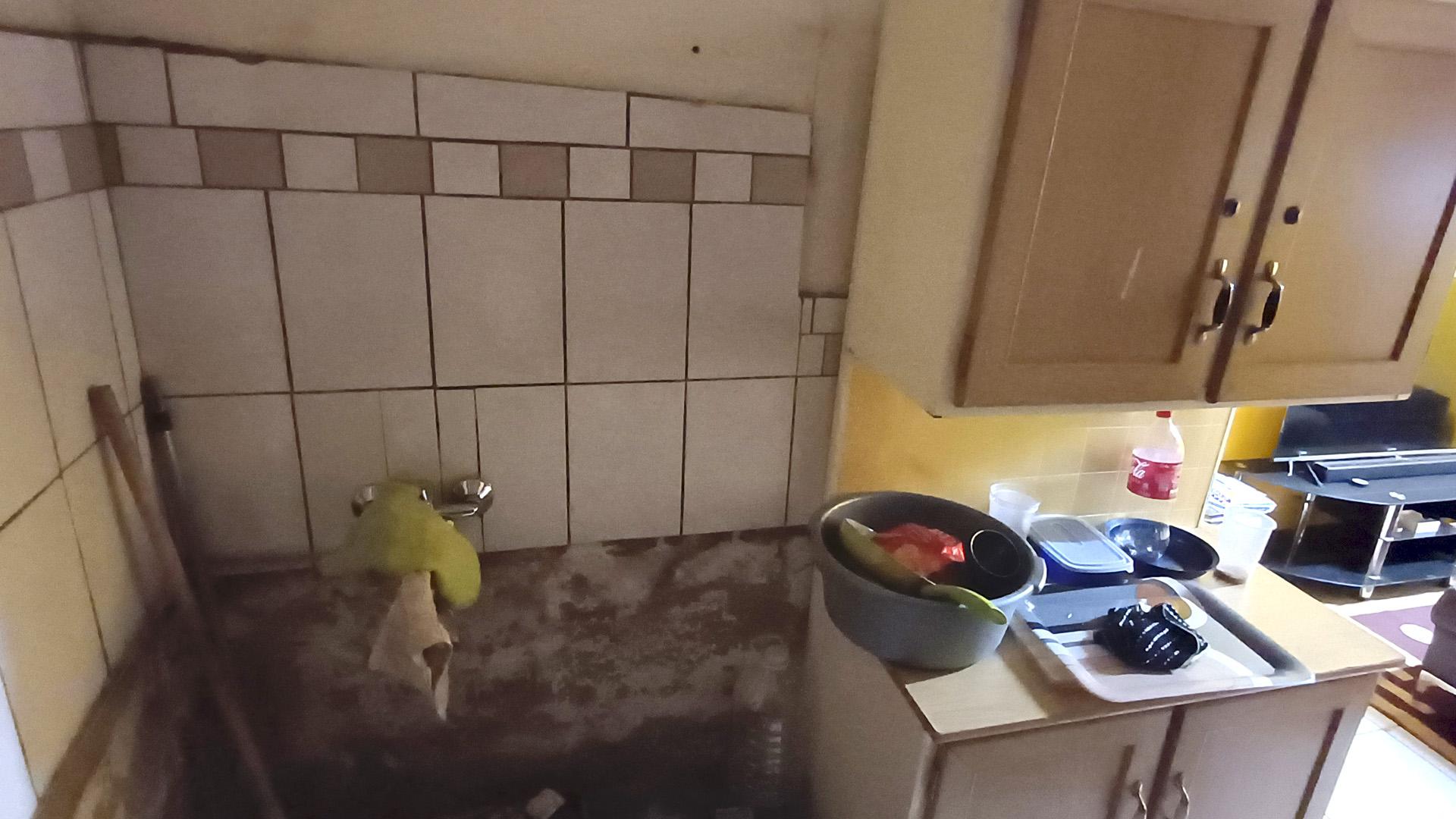 Kitchen of property in Kudube