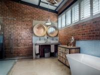 Main Bathroom - 21 square meters of property in Boardwalk Meander Estate