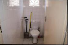 Main Bathroom - 6 square meters of property in Avoca Hills