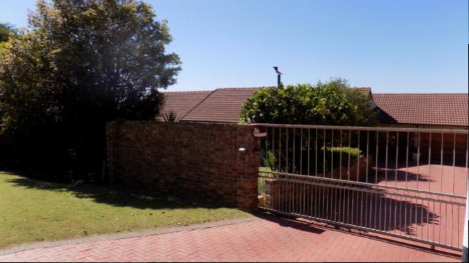 4 Bedroom House for Sale For Sale in Emalahleni (Witbank)  - Home Sell - MR151468