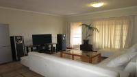 Lounges - 23 square meters of property in Kempton Park