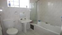 Bathroom 1 - 6 square meters of property in Kempton Park