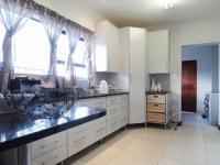 Kitchen - 14 square meters of property in Heron Hill Estate