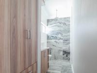 Bathroom 2 of property in Silver Lakes Golf Estate