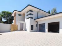 Front View of property in Silver Lakes Golf Estate