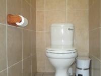 Bathroom 2 - 8 square meters of property in Benoni