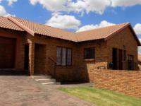 3 Bedroom 2 Bathroom House for Sale for sale in Thatchfield