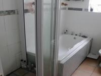 Bathroom 1 - 6 square meters of property in Mossel Bay