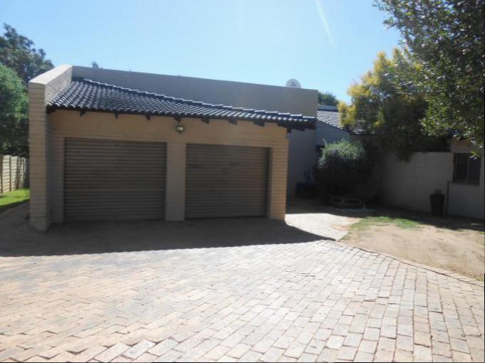 3 Bedroom House for Sale For Sale in Buccleuch - Private Sale - MR151643