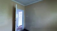 Bed Room 1 - 11 square meters of property in Kraaifontein