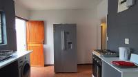 Kitchen - 16 square meters of property in Kraaifontein