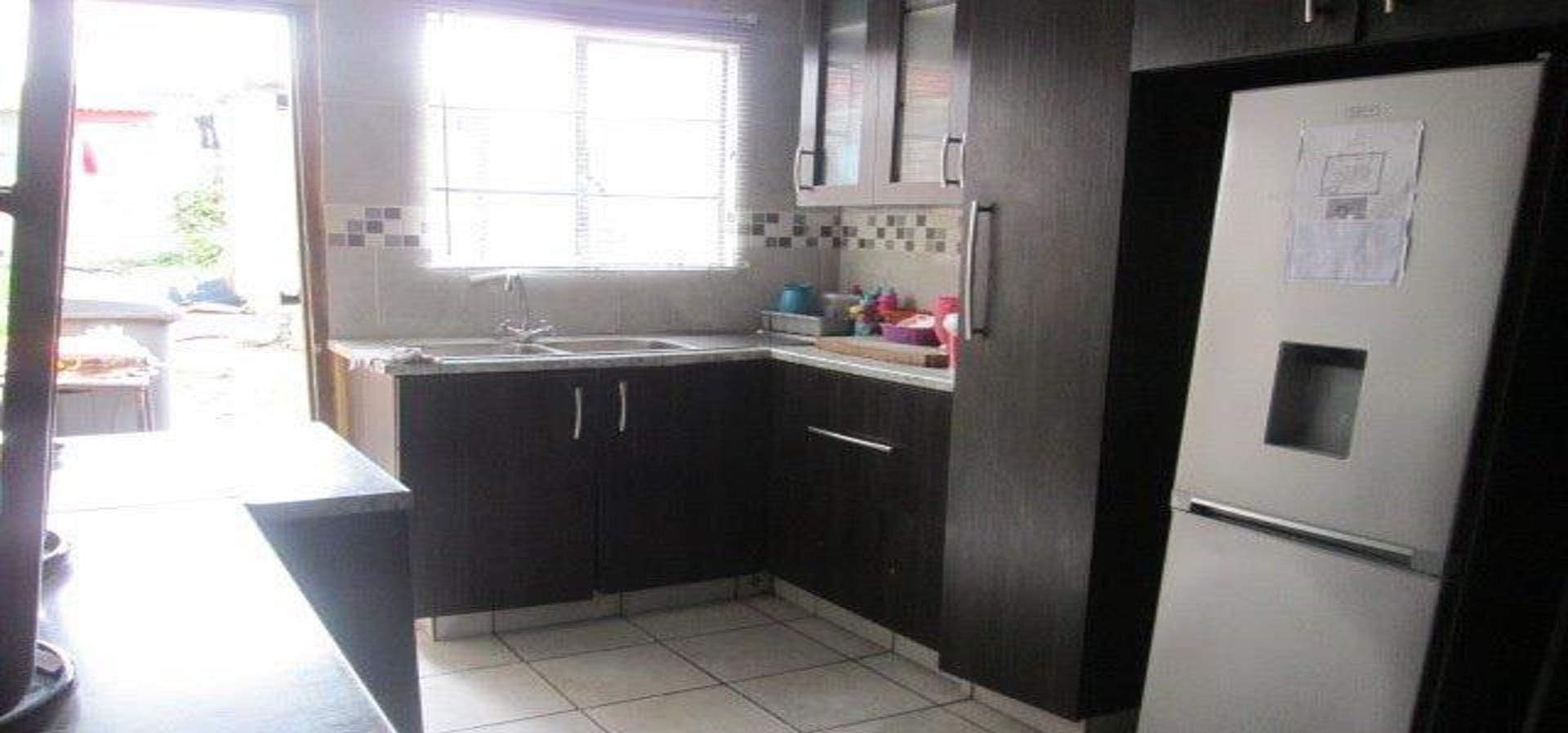 Kitchen of property in Bethelsdorp