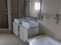Main Bathroom - 10 square meters of property in Middelburg - MP
