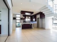 Dining Room of property in Silverwoods Country Estate