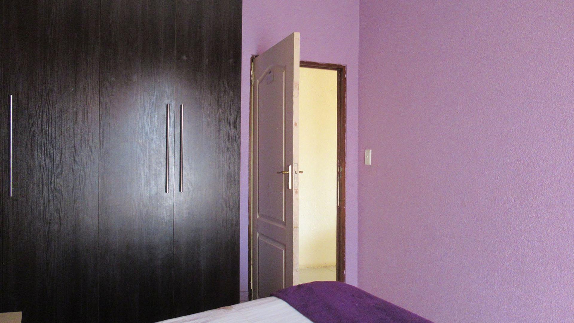 Bed Room 3 - 11 square meters of property in Mohlakeng