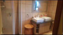 Main Bathroom - 7 square meters of property in Evander