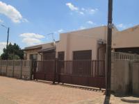 Front View of property in Daveyton