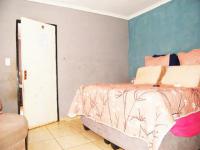 Bed Room 2 of property in Kagiso