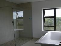 Bathroom 2 - 7 square meters of property in OUBAAI GOLF ESTATE