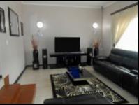 Lounges - 26 square meters of property in Krugersdorp