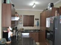 Kitchen - 9 square meters of property in Waterval East