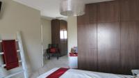 Main Bedroom - 21 square meters of property in Waterval East