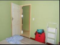 Bed Room 1 - 11 square meters of property in Dalpark