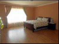 Main Bedroom - 33 square meters of property in Dalpark