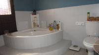 Main Bathroom - 6 square meters of property in Randburg