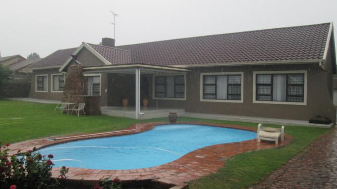 4 Bedroom House for Sale For Sale in Alberton - Private Sale - MR152190