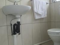 Bathroom 2 - 6 square meters of property in Alberton
