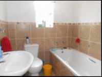 Bathroom 1 - 4 square meters of property in Finsbury