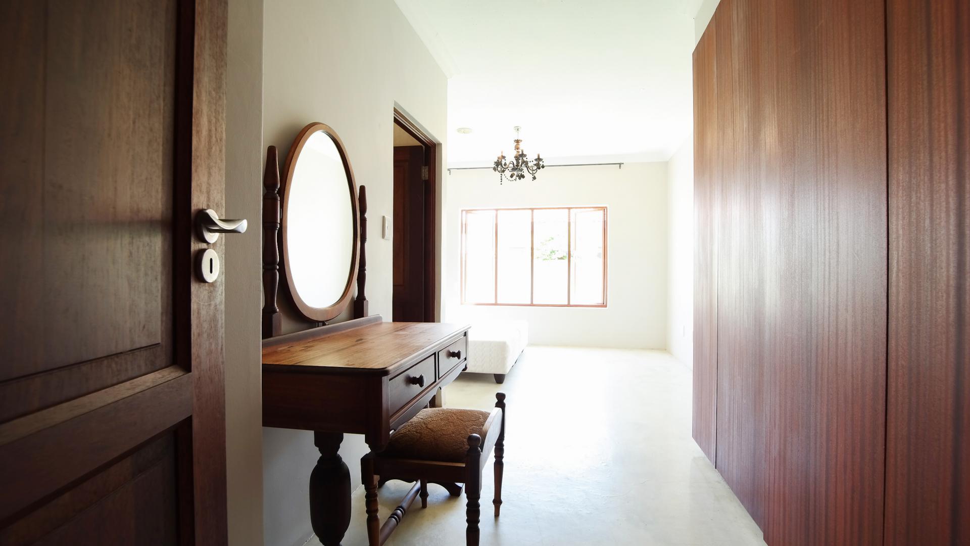 Main Bedroom - 19 square meters of property in Silver Lakes Golf Estate