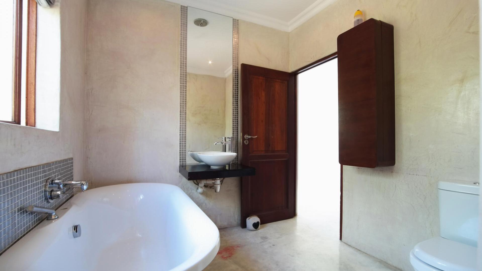 Main Bathroom - 8 square meters of property in Silver Lakes Golf Estate