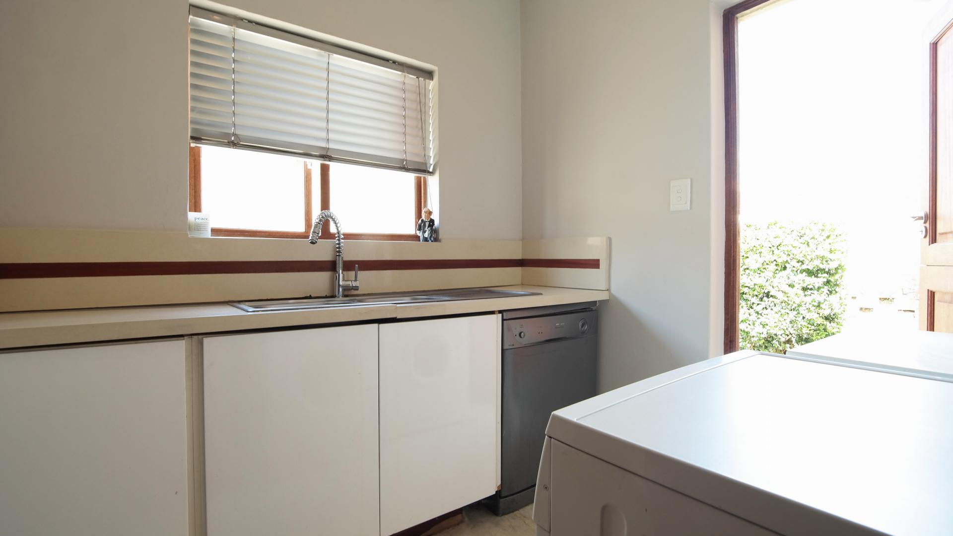 Scullery - 5 square meters of property in Silver Lakes Golf Estate