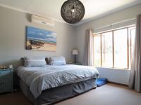 Main Bedroom - 21 square meters of property in Silver Lakes Golf Estate