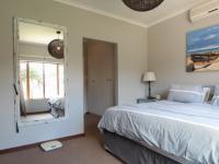 Main Bedroom - 21 square meters of property in Silver Lakes Golf Estate